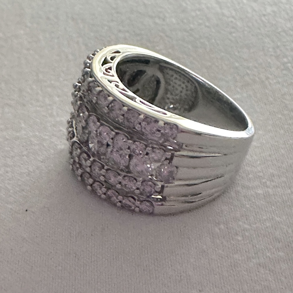 14k White gold 3CT. Diamond ring